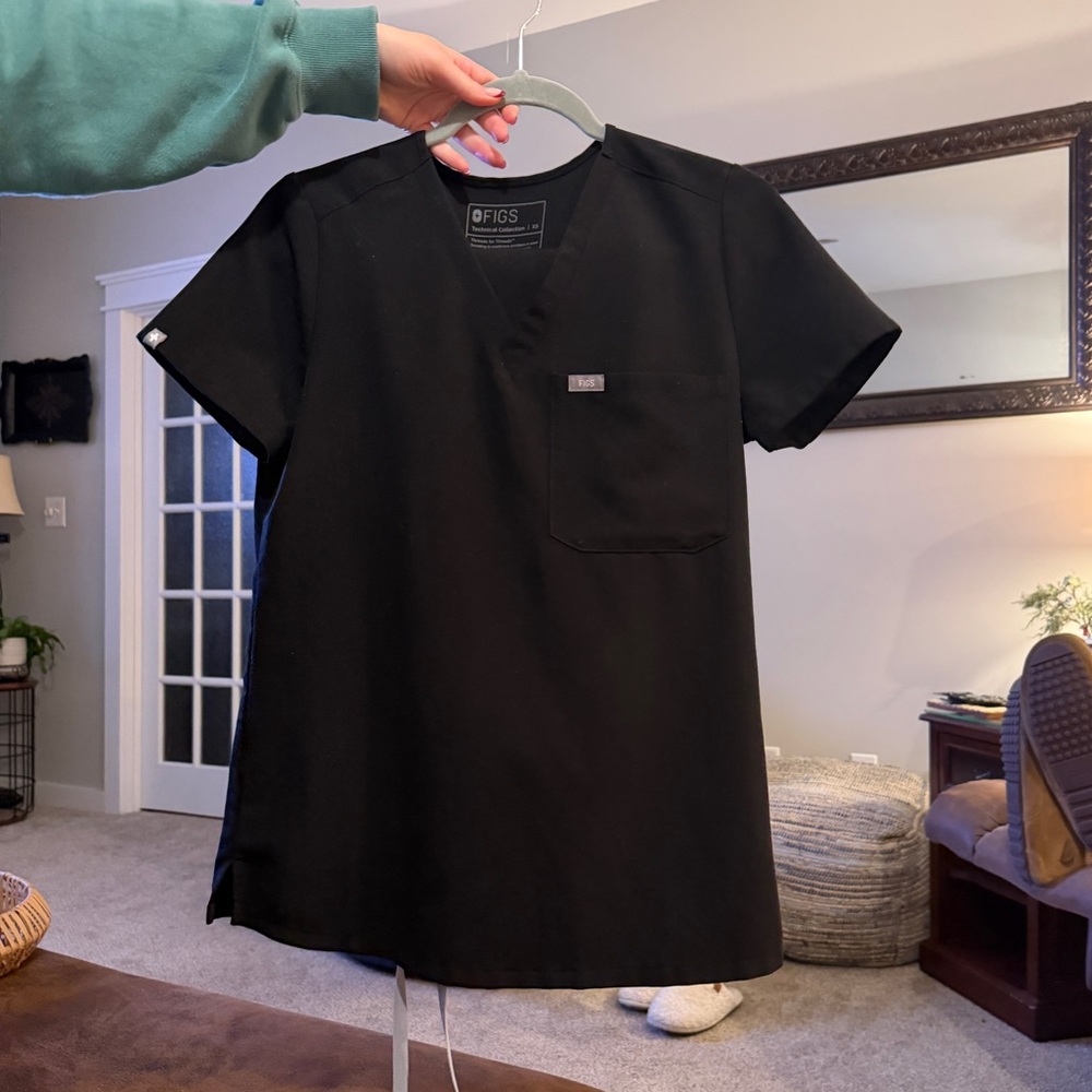Figs Women’s scrub sets
